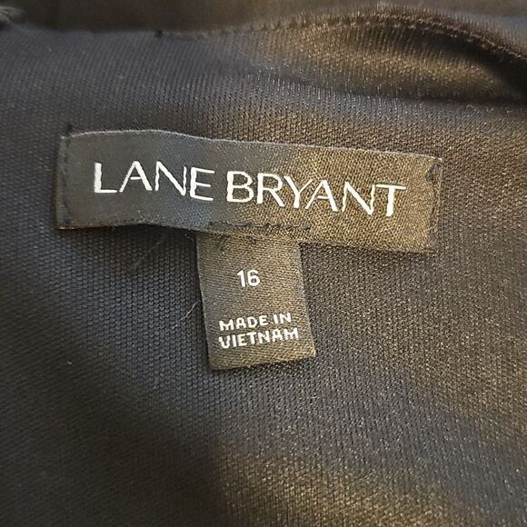 LANE BRYANT Black V-Neck Ruched Surplice Dress - Size 16 - Picture 9 of 10